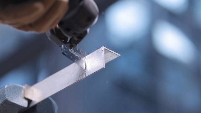 Scaldasalviette Elettrico Triplo In Acciaio Inox A Parete SIXTY 132 - Foto 7