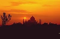 The Taj Mahal - Poetry of Love in Marble 1467511269 Book Cover