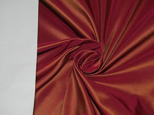 Tissu taffetas de soie fine rayure pour coudre une robe de soirée chic et volumineuse
