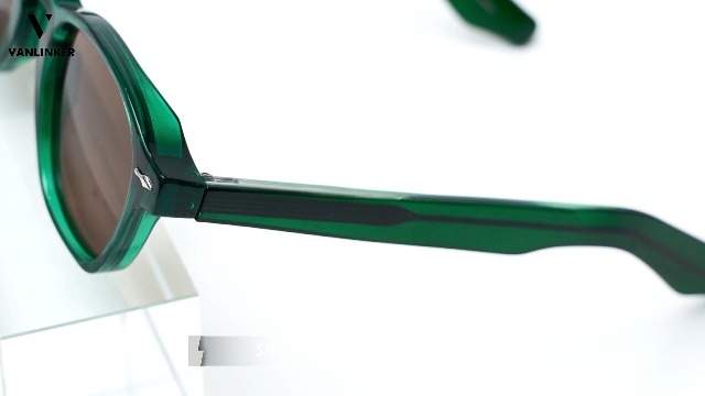 Amazon.com: VANLINKER Retro Small Square Sunglasses for Men  display picture 1