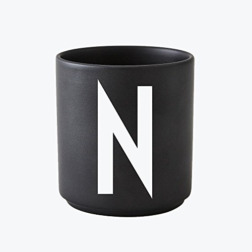 Design Letters - Becher - Buchstabentasse - Buchstabe: N - Porzellan - Schwarz - Arne Jacobsen