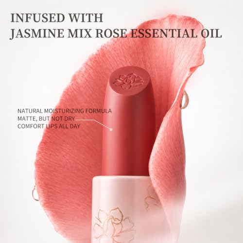 Image of FOCALLURE Matte Lipstick - Hydrating, Non-Drying, Full Coverage Nude 104