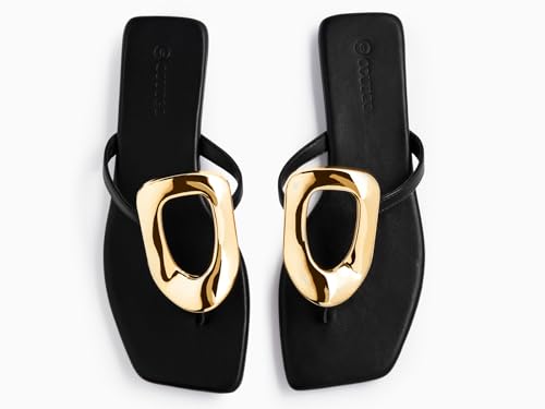 Image of Coutgo Womens Flat Sandals Comfortable Flip Flops Slide Sandals Summer Beach Shoes with Metal Decoration