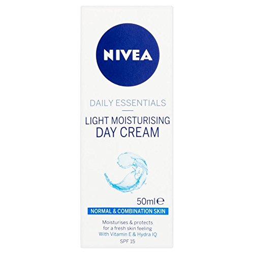 Nivea Visage Daily Essentials Light Moisturising Day Cream SPF 15 (50ml) - Pack
