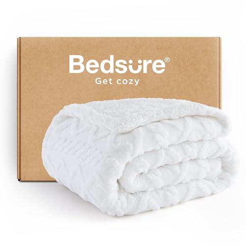 Bedsure Sherpa Fleece Throw Blanket for Couch - Fuzzy Soft Cozy Cable Throw for Women, Thick Warm Blanket for Winter, White, 50x60 Inches