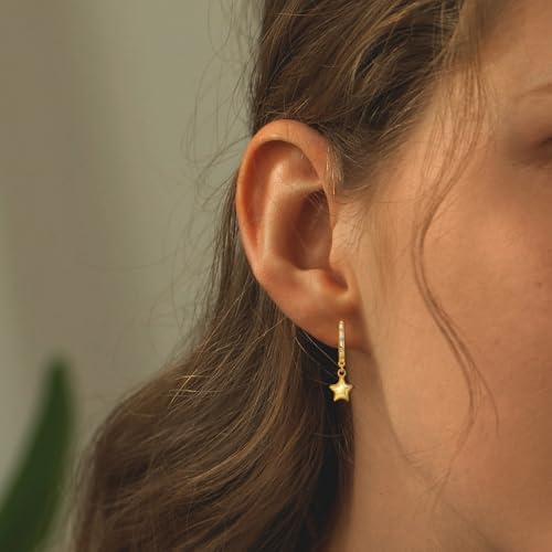 Gold Star Earrings for Teen Girls Women - Sterling Silver Stars Hoop Earrings Hypoallergenic Cubic Zirconia Star Shaped Earrings Lightweight Loop Earring Gifts for Daughter Granddaughter Christmas2