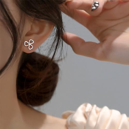 Reffeer Solid 925 Sterling Silver CZ Flower Stud Earrings for Women Teen Girls Sparkling Flower Stud Earrings for Spring2