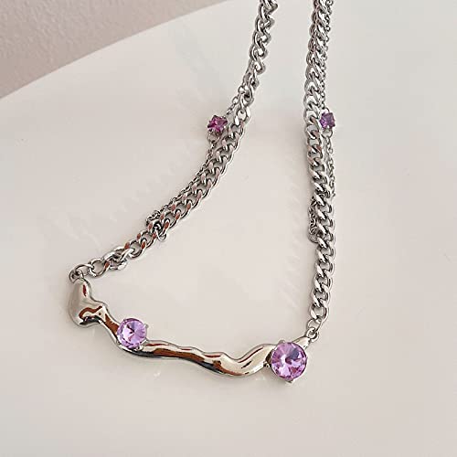Collier cristal violet de style royal design branches géométriques épurées