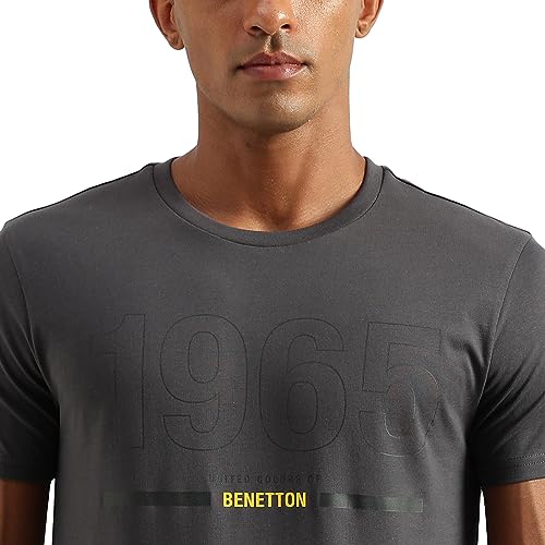 Image of UNITED COLORS OF BENETTON Men's Solid Regular Fit T-Shirt