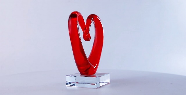 Escultura de cristal rojo en forma de corazón 5.4 pulgadas miniatura 7