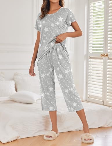 Ekouaer 2 Pack: Womens Pajamas Short Sleeve Sleepwear Tops and Capri Pants Pjs Print Pajama Sets2