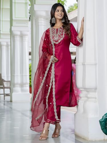 Image of VredeVogel Women's Silk Blend Embroidered Kurta with Pant & Dupatta Set