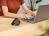 Trust Voxx Rat  n Vertical Inal  mbrico Recargable  Bluetooth o 2 4 GHz  Mouse Ergon  mico  9 Botones  1200 1600 2000 2400 PPP  Ordenador Port  til PC Mac Macbook Chromebook  Negro
