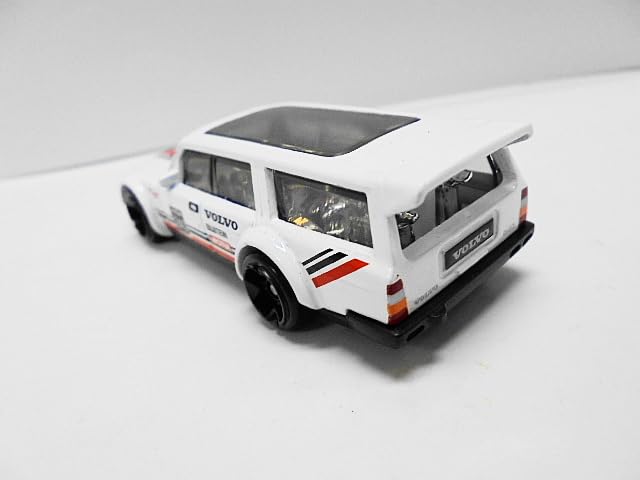 テクノ社 ボルボ 221 美品 ミニカー アマゾン ワゴン テクノ社 ボルボ