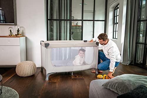 hauck Dream N Play, Beige - Baby & Kinder Reisebett mit Tragetasche ab Geburt bis 15 kg, Schnell & Kompakt Faltbar, Große Netzfenster
