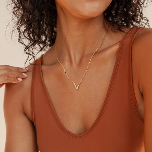 Initial Heart Necklaces for Women - Dainty Cute Necklace Small Layered 14K Gold Plated A-Z Letter CZ Pendant Trendy Satellite Chain Necklaces for Women Non Tarnish Gold Jewelry Set Gift