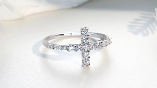 Amazon.com: DAYBYDAY Cross Rings for Women Sterling Silver Cross