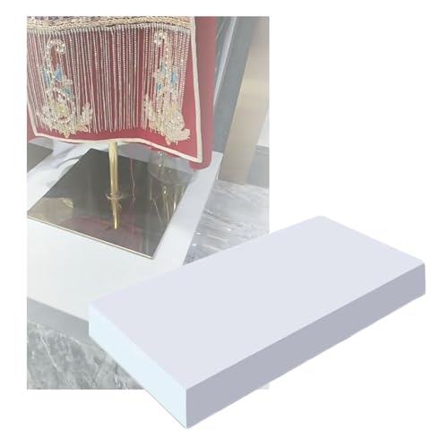 Présentoir carré sur pied pour valoriser vos décorations de fête et vitrines
