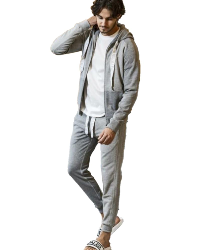 Amazon | [1PIU1UGUALE3 RELAX] ウノピゥウノウグァーレトレ