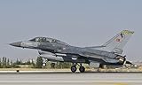Typ: Photo Print Giovanni Colla/Stocktrek Images – Turkish Air Force F-16 During Exercise Anatolian Eagle. Photo Print (91,44 x 54,86 cm)