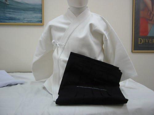 (A Set of Kendo Uniform) Black Tetron Kendo Hakama and White Kendo Keikogi (Including One Free Double-Knit Tenugui)