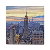 IMPRIMÉ EN FRANCE : Offrez-vous un souvenir de qualité. Chaque magnet est imprimé avec soin dans notre atelier en France. Le procédé d'impression thermique fixe les couleurs dans la céramique pour un éclat durable qui ne ternit pas à la lumière.