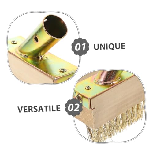 Brosse métallique pour désherbage : éliminer la mousse des joints de terrasse
