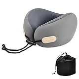 🛫Forme ergonomique : Cet oreiller de voyage pour la nuque offre bien plus qu'un excellent soutien. Il permet à votre cou et à votre tête de reposer confortablement sur le coussin en mousse à mémoire de forme, à la fois souple et ferme, ce qui le rend idéal pour dormir confortablement assis sur votre siège lors de longs vols ou assis droit sur n'importe quelle chaise.