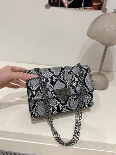 Verdusa Women's Vintage Crocodile Leather Shoulder Bag Metal Chain Underarm Handbags2