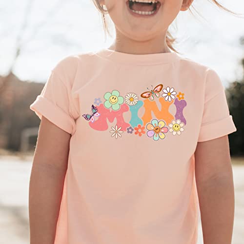 Olive Loves Apple Mommy & Me Groovy Daisy Mama & Mini Matching Mother's Day Outfits3