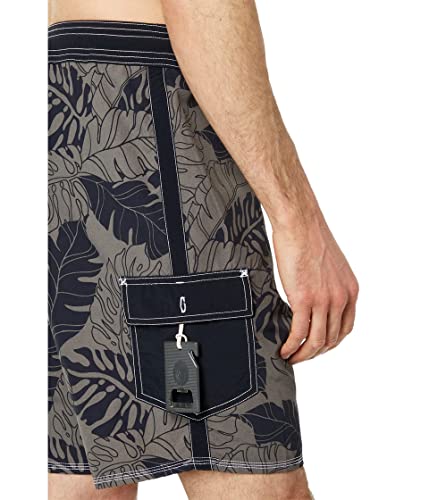 Quiksilver Men's Standard Throwback Print Boardshort3