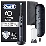 Oral-B Spazzolino Elettrico Ricaricabile iO 9 Nero Edizione Speciale, 1 Testina, 1 Custodia Da Viaggio Con Caricatore,1 Astuccio Magnetico, 1 Spazzolino, Pulizia Denti Efficace