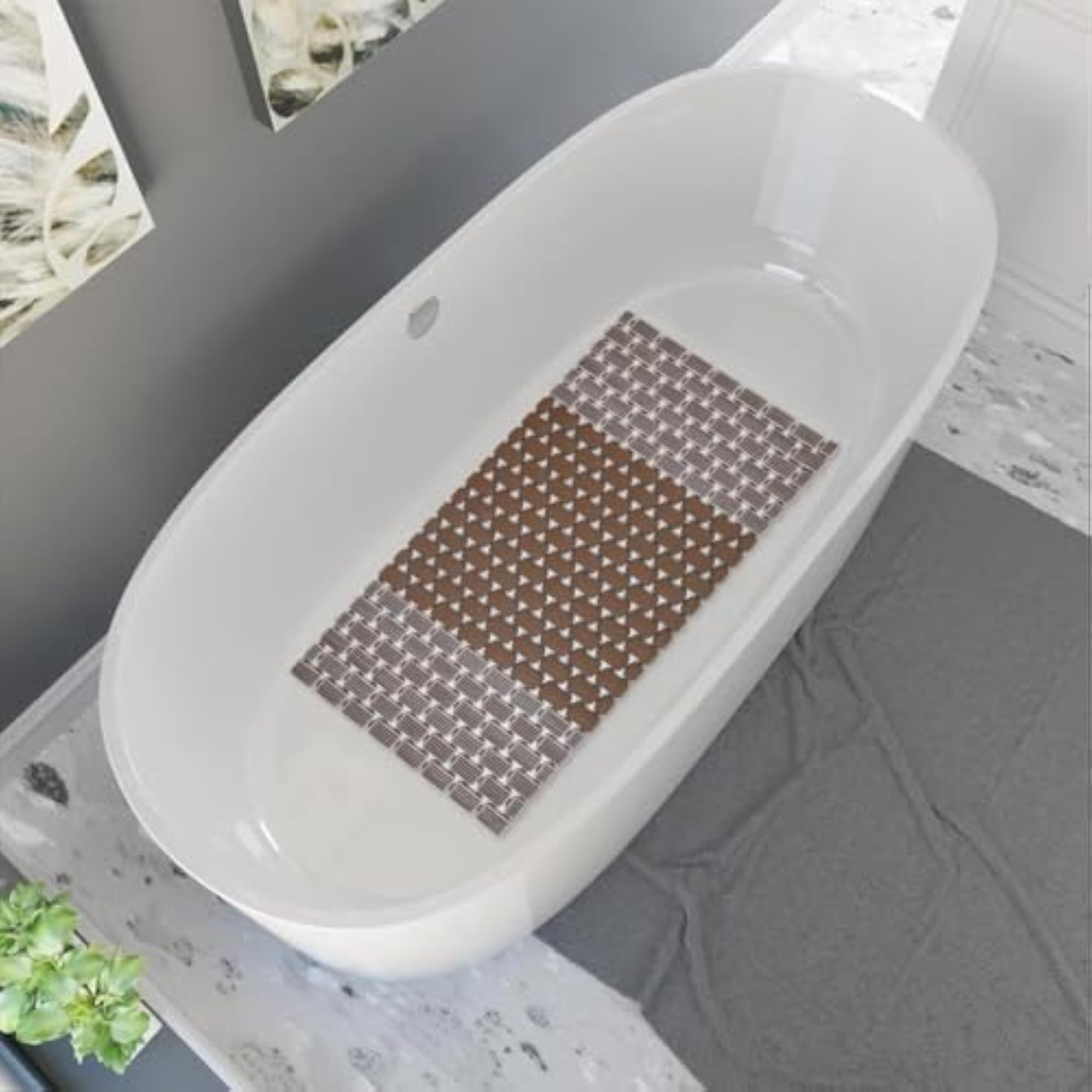Non-Slip Plastic Bath Mat with Suction Cups and Drain Holes
