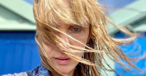 Giulia Anania a Cagliari: la forza dell’amore come linguaggio universale