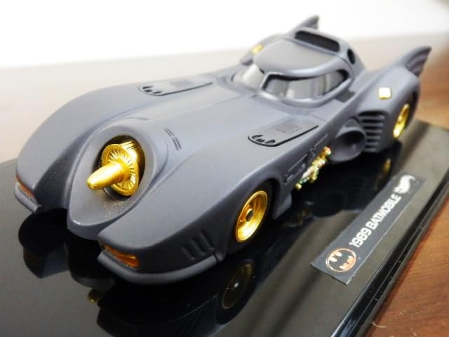 【未使用】ホットウィール　1/18バットモービル バットマンリターンズ版　美品 Amazon.co.jp: エリートシリーズの超精密仕様です ◎超精密！ホット