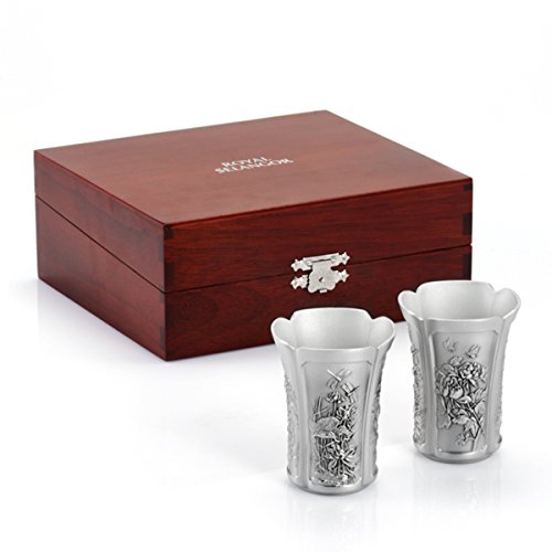 ロイヤル・セランゴール 手仕上げの花柄ピューターティーポット（木製ハンドル付き） Amazon.co.jp: Royal Selangor 手仕上げ 四季コレクション ピューター
