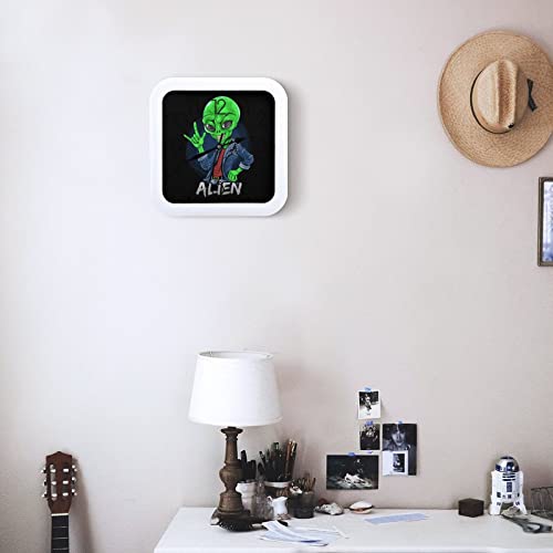 Pendule Murale Silencieuse Alien Vert 26cm Sommeil Paisible Maison