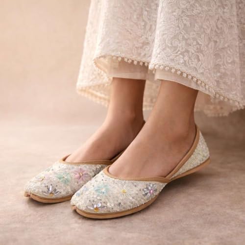 Stop n Style Ladies Crystal Work Punjabi Jutti Ethnic Mojari Handmade Rajasthani Juti White Multi by Stop n Style - Used condition - Image 2