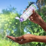 Puressentiel - Pielęgnacja intymna – delikatny żel do mycia z 3 wodami kwiatowymi i aloesem – bio – hipoalergiczny – do codziennego użytku na błonach śluzowych i wrażliwej skórze – 200 ml