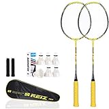 INCLUIDO Este raqueta es de China y es conocida como la ciudad natal de bádminton.El kit profesional del diseño torneo de bádminton incluye 2 raquetas, pelotas, 6 2 quilla pegamento de la mano y un estuche protector de alta calidad, que pueden ser convenientemente almacenados y lleva sin importar dónde se encuentre.