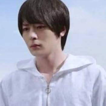 Amazon.co.jp: 桐生戦兎 着用 パーカー 仮面ライダービルド 犬飼貴丈