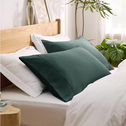Bedsure Pillow Cases Standard Size Set of 2 - Forest Green Brushed Microfiber Pillowcases, Super Soft and Cozy Pillow Case Covers with Envelope Closure, Wrinkle, Fade and Stain Resistant, 20x26 Inches