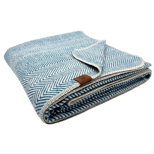 ELFINIO Flanelldecke Elfenweich Fischgrät-Muster (Himmelblau/Cremeweiß) Made in Austria – weiche & warme Kuscheldecke Wohndecke aus Baumwolle für...