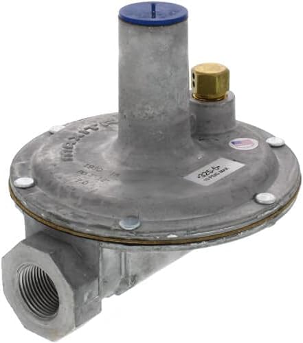 Maxitrol 3/4" Lever Acting Design Gas Regulator w/Positive Dead-End Lock-Up & Vent Limiter (325,000 BTU)