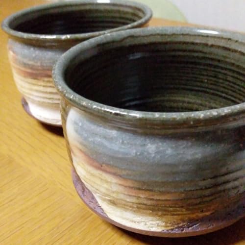 片口抹茶碗　萩焼　吉田萩苑　作 楽天市場】（三月☆特売品）山口県 玉隆山窯 吉田萩苑作 萩焼 茶碗