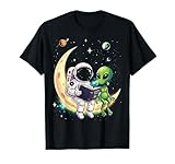 Astronaut Reading Book to Alien Moon Space Astronomy Galaxy T-Shirt