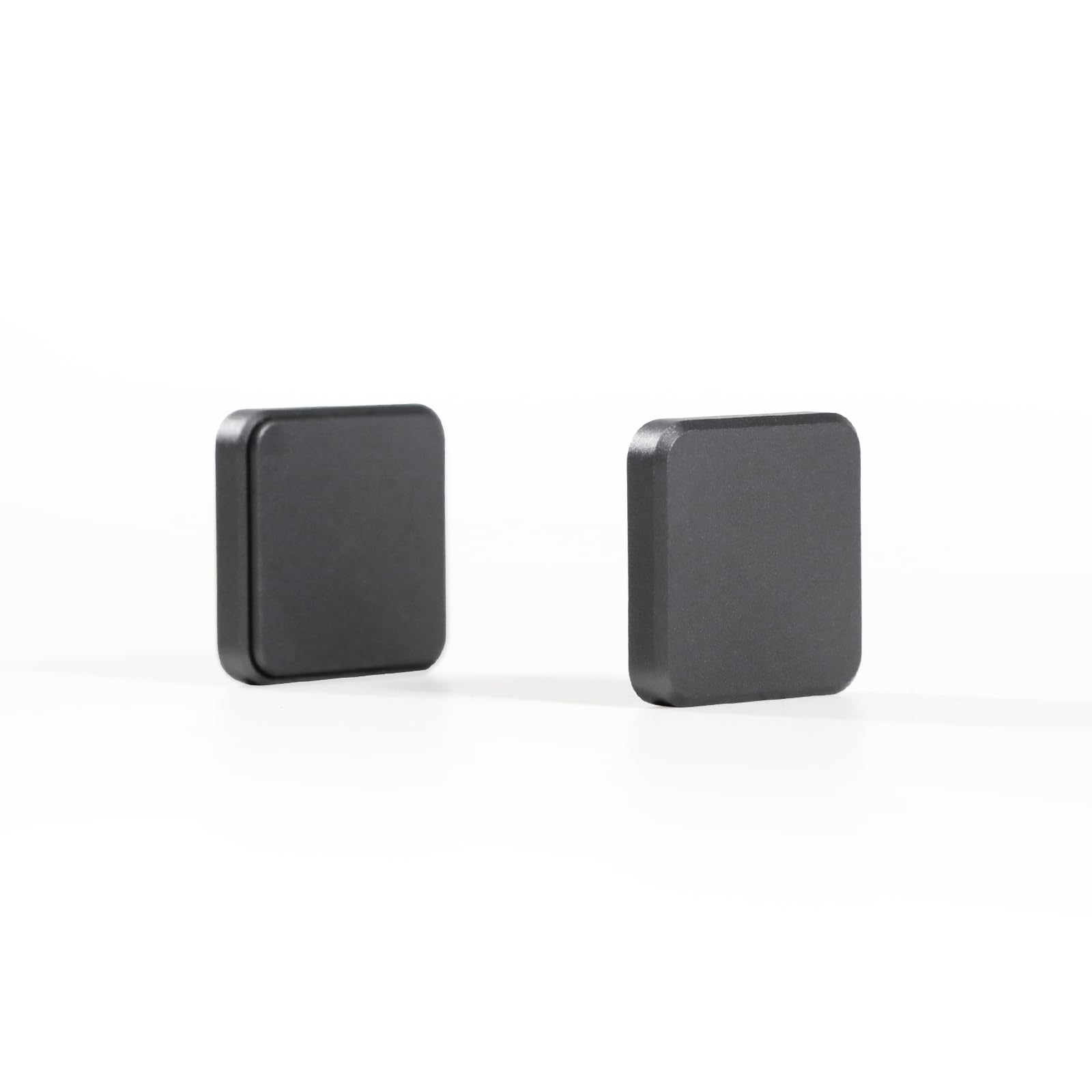 Lot de 2 aimants à clip pour microphone DJI pour mieux masquer l'émetteur de micro en l'adsorbant sur les vêtements ou les surfaces fixes (pas de boîte, version mise à jour)