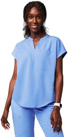 Fabletics Women's Evolve 3-Pocket Scrub Top with an Oversized Fit...