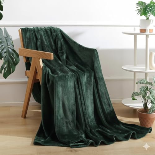 Image of Harleen Blankets, 250 GSM Super Soft Flannel Cozy Blankets for Double Bed, Washable Lightweight Blanket for Couch Sofa Bed Office, Warm Plush Blankets for All Season (90 inchx90 inch) (Green, Double)