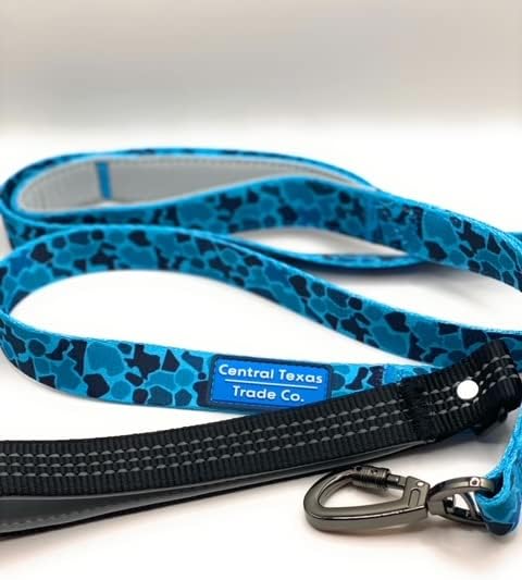 Retro Texas Camo Dog Collar and Leash Set